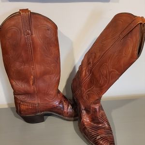 Vintage Dan Post Cowgirl Boots 👢